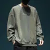 Moletom crew neck pesado solto moderno estilo americano 2026 para primavera e outono, moletom pulôver liso simples estilo japonês para jovens homens