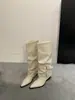 Botas de punta alta hasta la rodilla para mujer, con tacón grueso, color marrón, estilo vintage, con hebilla de cinturón y diseño de pierna ancha