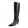 Botas Elegantes Europeas y Americanas de Piel Genuina para Mujer, Botas Individuales, No Más Altas que la Rodilla, Tacón Medio, Tacón Fino, Hebilla de Cinturón, Botas a Juego de Color
