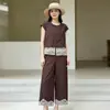 Estilo pastoral conjunto de dos piezas con dobladillo de encaje de color contrastante cuello redondo botón estilo chino pantalones de pierna ancha de nueve puntos a la moda