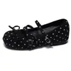 Zapatos Mary Jane versátiles de estilo francés con lazo para aumentar la altura para mujer, nuevos zapatos pequeños de piel suaves para primavera-verano 2026, zapatos de vestir planos