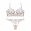 Nuevo conjunto de lencería sexy de encaje bordado estilo europeo y americano para mujer, ultrafino, minimiza los bustos grandes, sujetador anti-caída