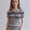 Camiseta de manga corta a rayas grises estilo coreano con cuello de solapa para mujer, top fino de punto de seda helada de manga corta para verano, ajuste ceñido