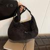 Bolsa casual de grande capacidade feminina 2024 nova bolsa de ombro simples de lona para verão bolsa transversal de classe para viajante