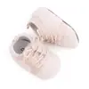 Novo Estilo Outono e Inverno Sapatos para Bebê Menina de 0-1 Ano, Sapatos Quentes para Bebê com Cadarço, Sapatos de Algodão com Solado Parcial de Borracha, Sapatos para Criança Pequena