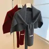 Nuevo Chal Exterior de Punto de Color Puro, Bufanda Versátil para Primavera, Otoño e Invierno, Chal de Lana de Forma de T de Gama Alta al por Mayor
