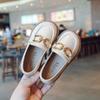 Sapatos de Princesa para Meninas Sapatos de Couro da Moda 2024 Primavera e Outono Novos Sapatos Macios com Solado para Meninas Sapatos Loafer de Estudante Antiderrapantes de Camada Única