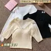 Valor Yan e qualidade ambos! camisa de base feminina com decote V e renda na barra, cor damasco, top justo para outono e inverno