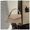 Peça Única Dropshipping Cor Sólida 2026 Casual Temperamento PU Simples Retrô Feminino Tendência Elegante Bolsa de Mão Crossbody Bolsa de Ombro Único