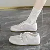 Sapatos casuais femininos de verão respiráveis, estilo Mary Jane de balé, com velcro, malha leve, estilo boné de beisebol, aumentam a altura, sapatos de treino alemães