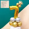 La ceremonia del primer cumpleaños se organiza con globos digitales de película de aluminio de 32 pulgadas para expresar la fiesta de cumpleaños y se solicitan globos decorativos en el camino de la boda.