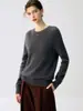 Nueva colección de otoño e invierno: suéter de cachemira pura para mujer, una prenda de alta calidad con cuello redondo, perfecto como capa interior cálida, efecto adelgazante y un diseño de punto