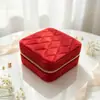 Comércio exterior spot caixa quadrada portátil para joias caixa de armazenamento de joias de veludo estilo luxo leve caixa para brincos pulseiras acessórios de cabelo atacado