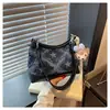Bolsa Jeans Transfronteiriça Feminina Nova Moda 2025 Nicho Bolsa de Ombro Único Axila Versátil Corrente Transversal Bolsa Saco