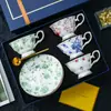 Conjunto de café de cerâmica requintado de luxo leve de alta qualidade, conjunto de caixa de presente de xícara de café vintage de porcelana de osso de alto valor, presente de casamento