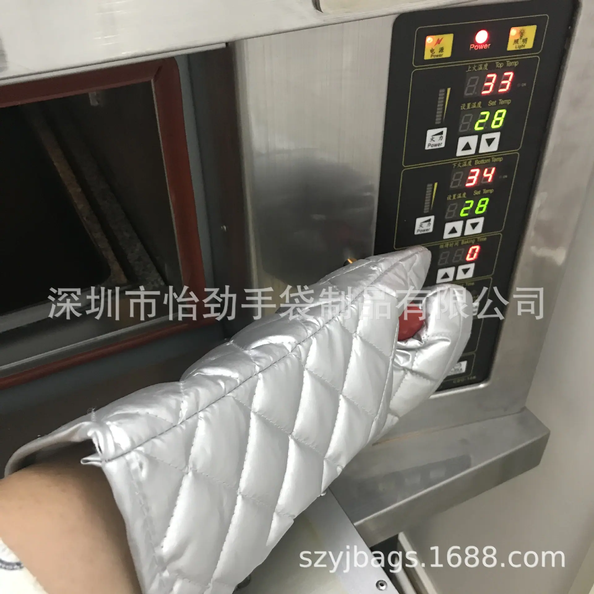 斜口涤纶锏棉隔热手套银色耐高温手套-7.JPG