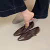 Primeiro Encontro Temporada Retrô Camurça Patchwork Bico Baixo Salto Escondido Sapatos Femininos para o Dia a Dia Elegantes T-Strap Mary Jane