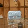 Bolso Original Chanel Clásico Grande Nimi Pequeño con Bolita Dorada y Solapa Cuadrada con Cadena Acolchada Cruzado para Mujer