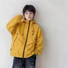Ropa para niños para niños, chaqueta de otoño, estilo primavera y otoño, nuevo modelo 2026, estilo ropa de trabajo, cortavientos fresco y elegante para niños de otoño