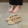 Extremadamente hermosos e impresionantes, perfectos para combinar con una falda, zapatos de una correa poco profundos de gamuza roja para mujer, modelo nuevo 2026 zapatos Mary Jane planos
