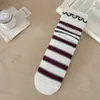 Más vendido~ Calcetines holgados de punto para mujer hasta la mitad de la pantorrilla para otoño e invierno, estilo lindo japonés, etiqueta de tela bordada de algodón, calcetines largos de oso para mujer