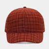 Gorra de Béisbol Retro a Cuadros Artística de Ala Corta para Hombres y Mujeres, Marca de Moda Casual Versátil Sombrero para el Sol para Exteriores