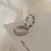 Anillo de Cadena de Perlas con Mariposa de Pedrería Super Hada Empalmado Anillo con Borla Simple de Gama Alta Coreana Nicho para Mujeres