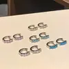 Novos brincos de barra reta em aço titânio e cobre incrustados com diamantes, argolas com tripla zircônia de 8mm de diâmetro interno para mulheres, design de nicho, brincos personalizados
