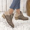 Otoño e invierno 2024 zapatos de mujer transfronterizos nuevo estilo europeo y americano punta tacón cuadrado estampado de leopardo moda botines cortos mujer comercio exterior talla grande