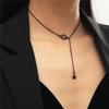 Collar con colgante de estrella y planeta negro popular de Dongdaemun, Corea del Sur, diseño simple, viento frío, Red Red Girl, corazón