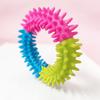 Brinquedos para Cachorro de Estimação Anel Espigado de Três Cores em TPR para Cães Pequenos e Grandes, Limpeza Dental e Brinquedos para Alívio do Tédio e Treinamento Atacado