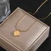 Novo Versátil Simples Ins Aço Titânio Ouro 18K Pequeno Colar de Fragrância Feminino Design de Nicho Corrente Clavícula Coração