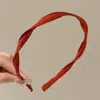 Diadema negra minimalista con dientes para mujer, alto soporte craneal, antideslizante, pinza para el cabello invisible para uso diario