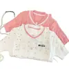 Cárdigan de punto blanco con lazo de perlas, cuello redondo, manga corta para mujer, corte ajustado, top versátil, talla única, rosa