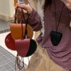 Bolsa Magnética de Cuero para Colgar Gafas en el Cuello Collar Bolsa de Cosméticos para Mujer Colgante de Gafas de Sol Bolsa Cadena de Suéter Exquisita Nueva 2025