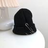 Gorro de lana con aros para mujer, estilo hip hop, de otoño e invierno, con borde perforado y piel de melón, tejido a mano, para hombre y mujer.