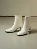 Botines blancos de tacón grueso con punta cuadrada para mujer, nuevo estilo otoño e invierno 2026, sencillos y elegantes, estilizan y son versátiles, con cremallera trasera