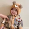 Nuevo Gorro Lindo para Bebé de Otoño e Invierno Estilo Coreano Cálido y a Prueba de Frío Gorro con Protección para las Orejas Suave para Bebé Doble Bola Suave y Ceroso Gorro de Oso