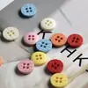 Botones Yisen Dopamina de Cuatro Agujeros de Resina Cosidos a Mano para Ropa Infantil Camisa de Dibujos Animados Botones Mixtos para Manualidades Infantiles