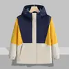 Chaquetas para exteriores para hombre y mujer, ropa de montañismo engrosada, cortavientos finos de una sola capa holgados para hombre y mujer, chaquetas para exteriores al por mayor