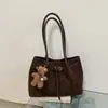 Bolso de Mano Retro de Ante para Mujer Bolso de Hombro 2026 Otoño/Invierno Nuevo Estilo Gran Capacidad Versátil para el Trabajo y el Viaje Bolso de Hombro Único
