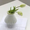 Estilo Escandinavo Florero de Vid Pequeño con Boca Curvada Sala de Estar Flor Artificial Mostrador de Flores Decoración Suave para el Hogar Florero de Escritorio