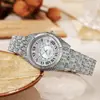 Nuevo Suministro Transfronterizo de Reloj de Aleación de Cuarzo con Diamantes y Diamantes para Mujer Venta Directa de Fábrica