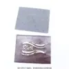 Desarrollo Personalizado de Mercancía de la Banda Slash Rock: Portatarjetas de Cuero Personalizado con Parche de Cuero Metálico y Etiqueta de Identificación