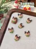 Accesorios Populares para Uñas de Navidad Campana Alce Muñeco de Nieve Muletas Tridimensional Lindo Dibujo Animado Versátil Decoración de Uñas Mayoreo