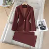 Comercio exterior transfronterizo al por mayor 2026 otoño e invierno chaqueta blazer de manga larga para mujer, pantalones acampanados, traje casual profesional, estilo vintage
