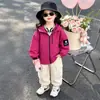 Chaqueta cortavientos para niña, nueva colección primavera/otoño 2026, elegante chaqueta con capucha de estilo coreano para exteriores, chaqueta de montaña, top de otoño