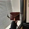 Bolso bandolera de diseño de nicho texturizado, moderno y a la moda, para mujer, nuevo y elegante bolso de hombro único estilo ins 2026 para mujer