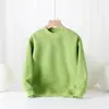 Suéter nuevo de otoño e invierno para niño estilo coreano con forro polar, suéter de punto para niños de talla mediana, color sólido, top de cuello alto, suéter para niños