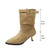 Botas retro de gamuza plisadas y apiladas para mujer, nueva moda otoño e invierno 2026, botines elegantes de punta fina con tacones altos finos
